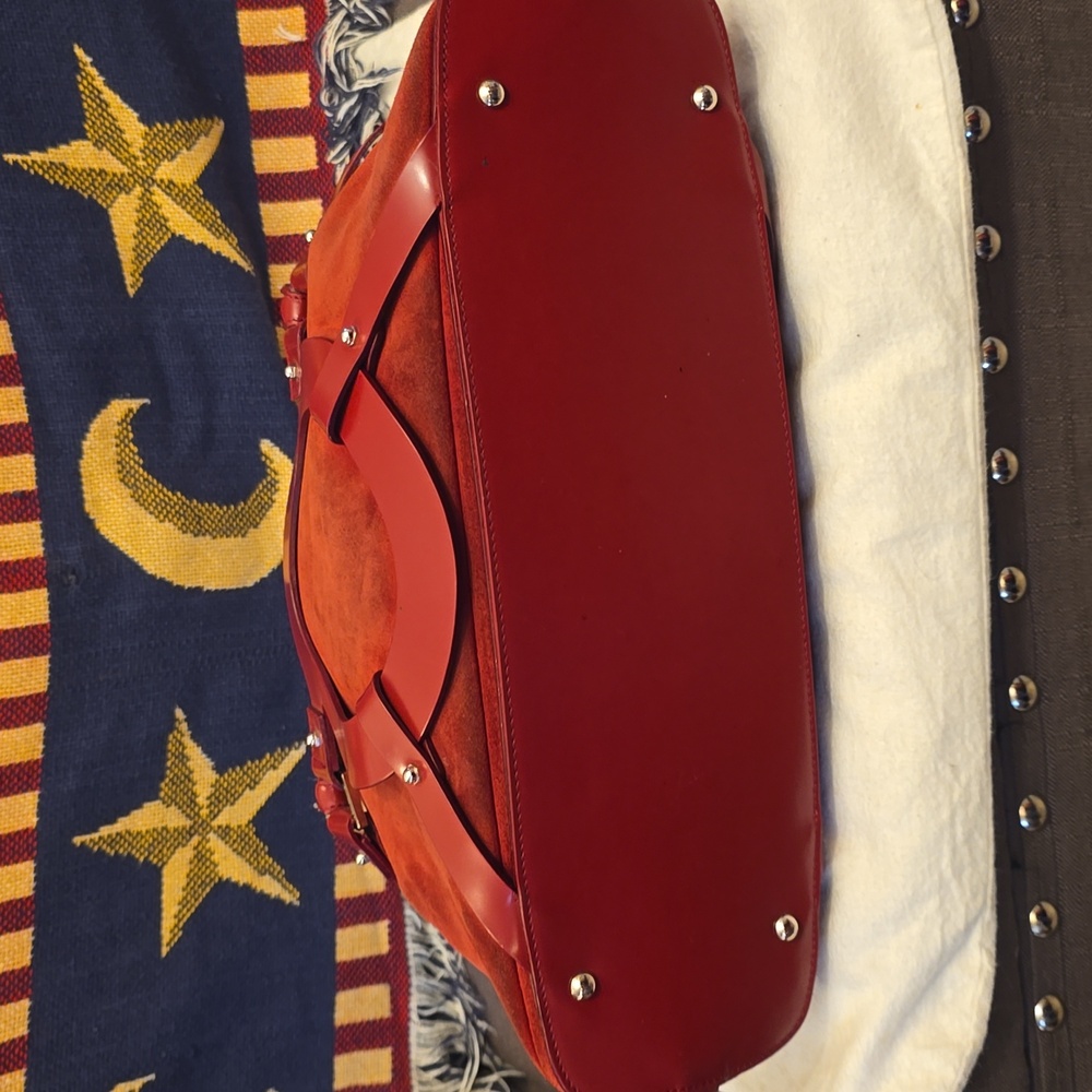 Salvatore Ferragamo Red Suede & Calf Leather Shoulder Bag with Structured Design - Picture 7 of 16